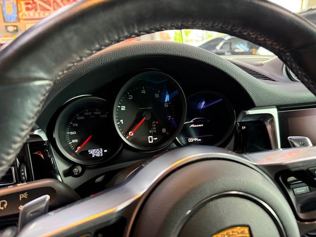 2020 Porsche Macan AWD - 22905759 - 18