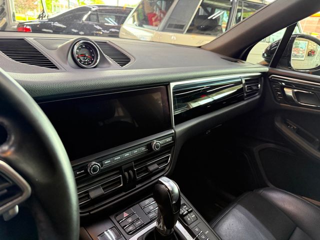 2020 Porsche Macan AWD - 22905759 - 20