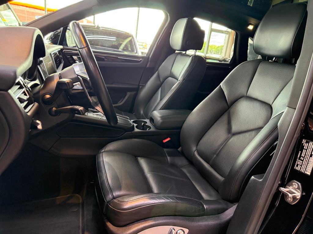2020 Porsche Macan photo 19