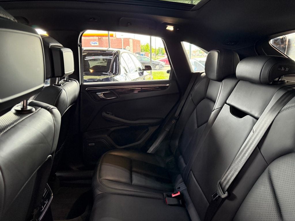 2020 Porsche Macan photo 23