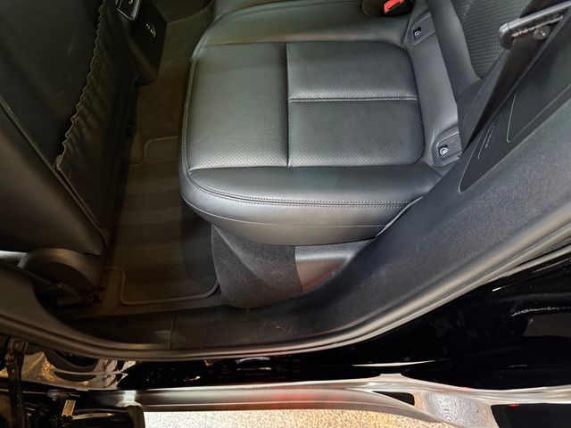 2020 Porsche Macan AWD - 22905759 - 29