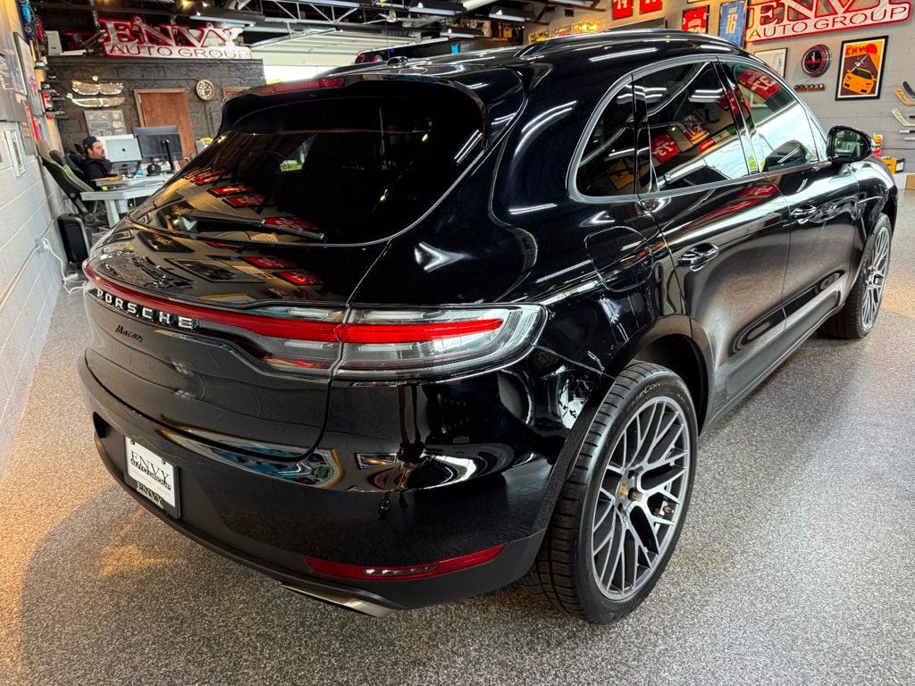 2020 Porsche Macan photo 28