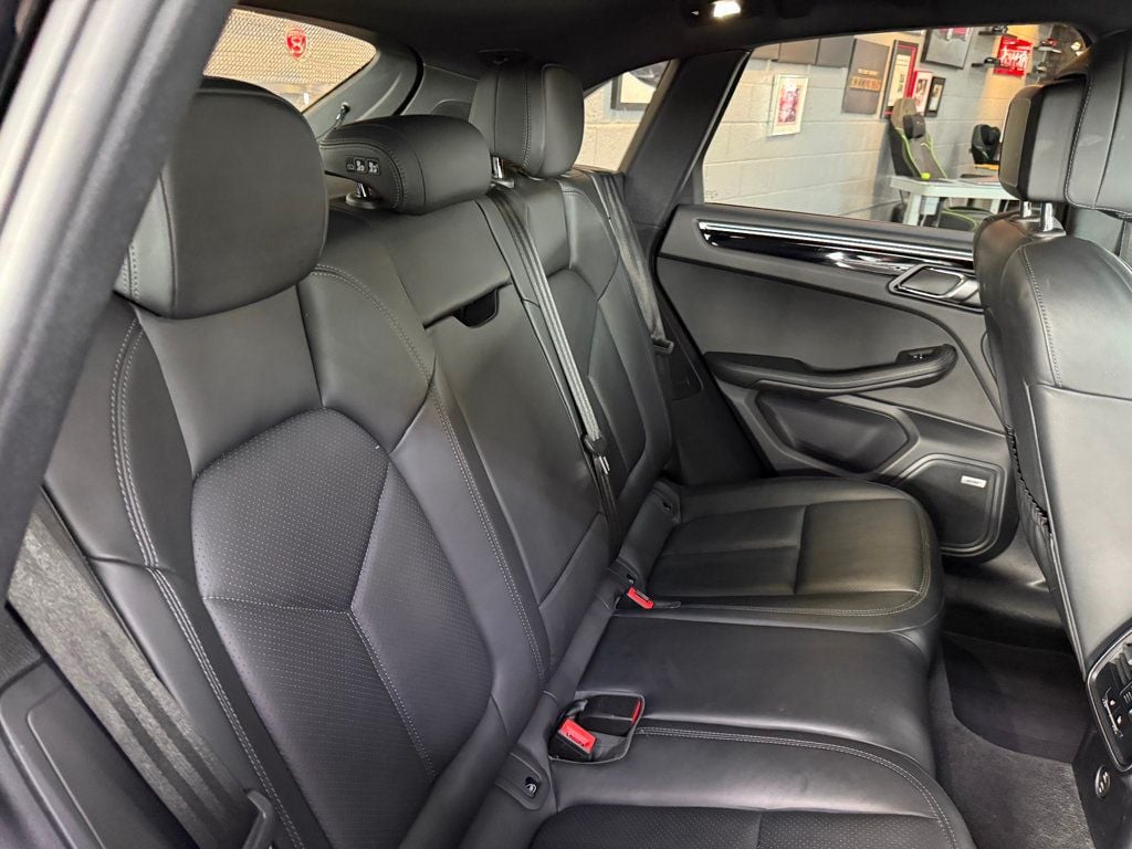 2020 Porsche Macan photo 33