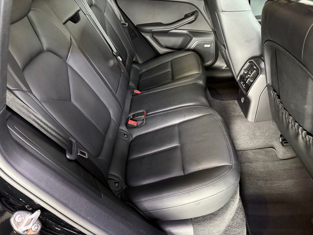 2020 Porsche Macan photo 34
