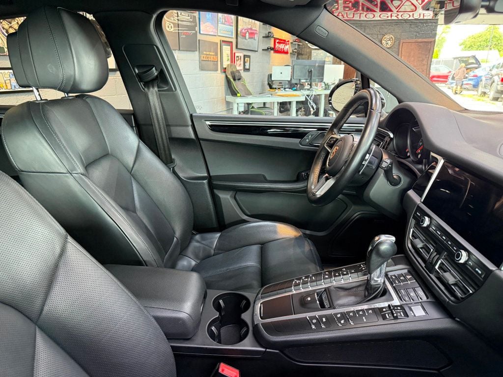 2020 Porsche Macan photo 39
