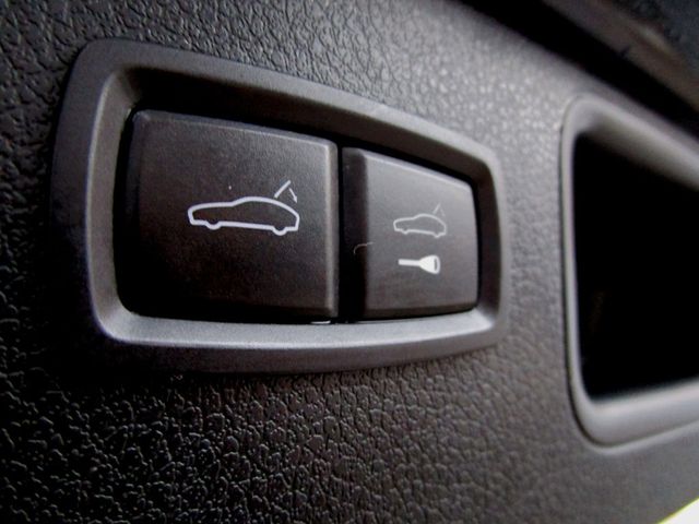 2020 Porsche Macan AWD - 22950896 - 31