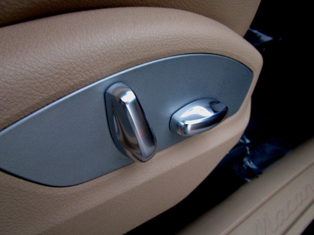 2020 Porsche Macan AWD - 22950896 - 34