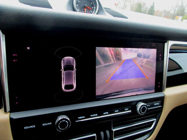 2020 Porsche Macan AWD - 22950896 - 3