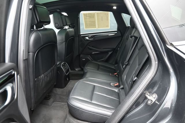 2020 Porsche Macan AWD - 23065449 - 9