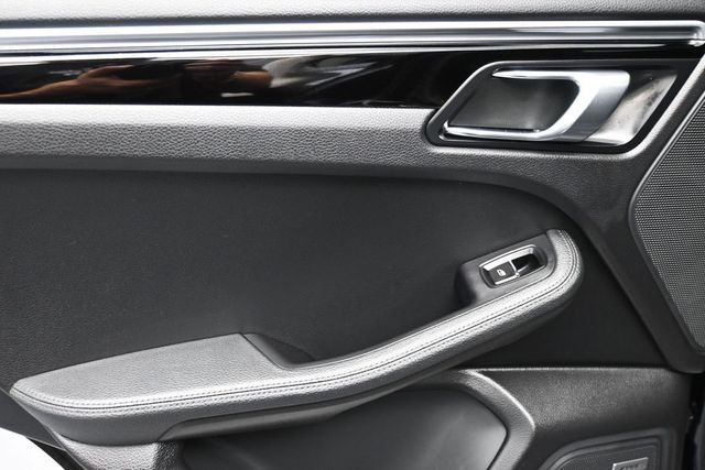 2020 Porsche Macan AWD - 23065449 - 10