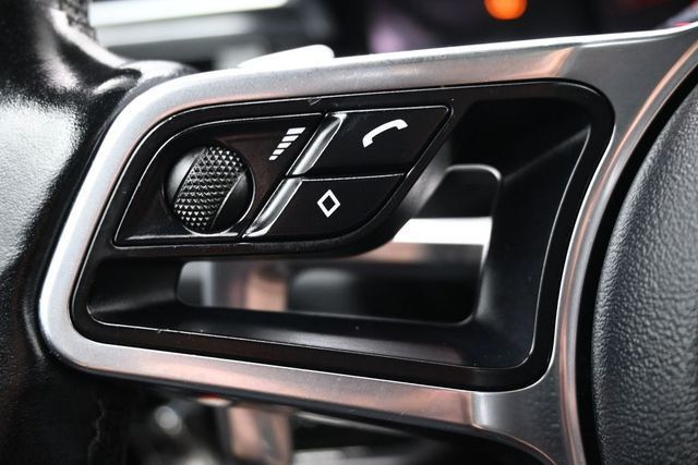 2020 Porsche Macan AWD - 23065449 - 19