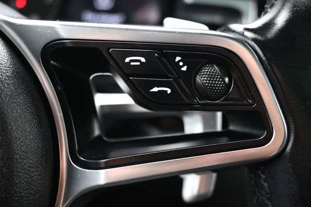 2020 Porsche Macan AWD - 23065449 - 20
