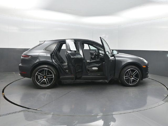 2020 Porsche Macan AWD - 23081610 - 34