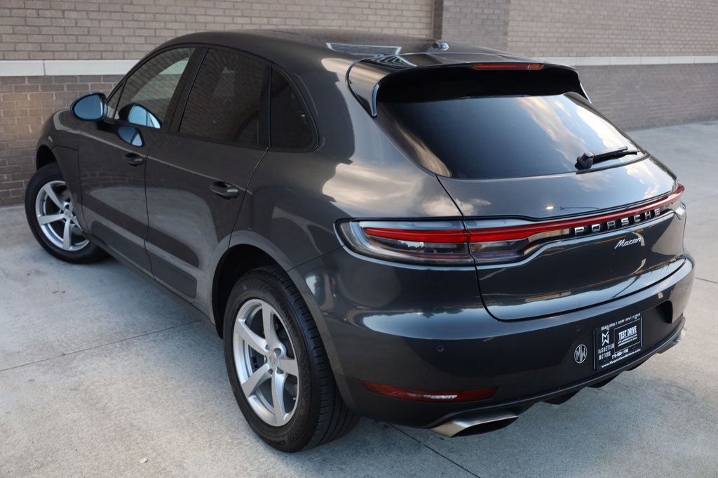 2020 Porsche Macan photo 4