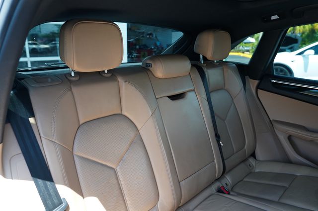 2020 Porsche Macan AWD - 23038924 - 17
