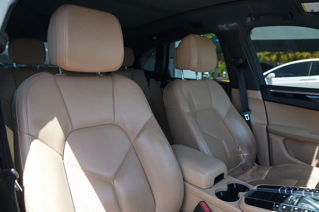 2020 Porsche Macan AWD - 23038924 - 21