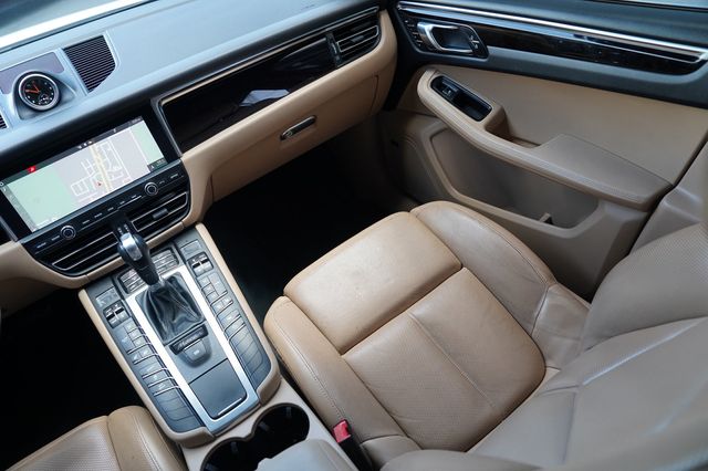 2020 Porsche Macan AWD - 23038924 - 24