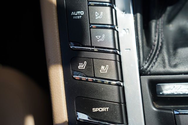 2020 Porsche Macan AWD - 23038924 - 37