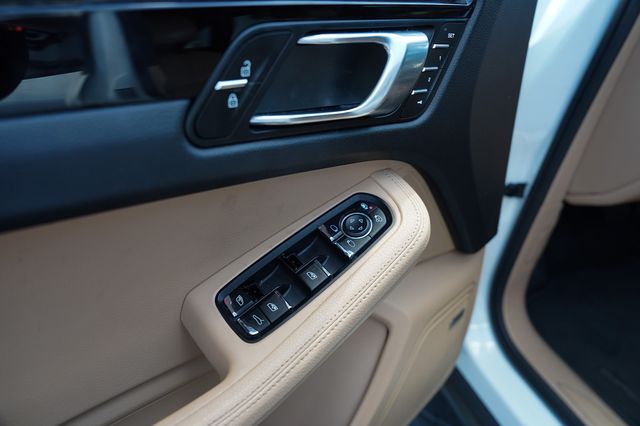 2020 Porsche Macan AWD - 23038924 - 41