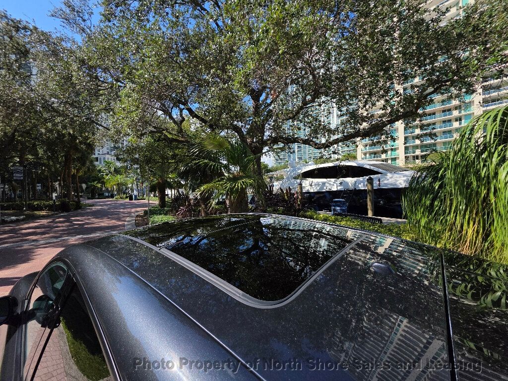 2020 Porsche Macan AWD - 22948630 - 26