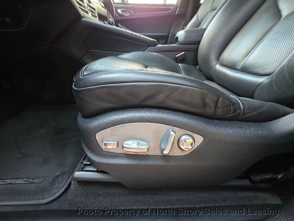 2020 Porsche Macan AWD - 22948630 - 31