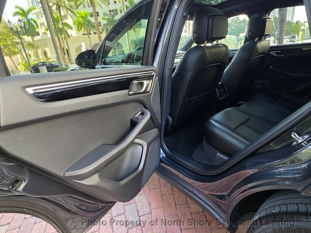 2020 Porsche Macan AWD - 22948630 - 36