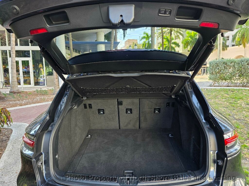2020 Porsche Macan AWD - 22948630 - 43