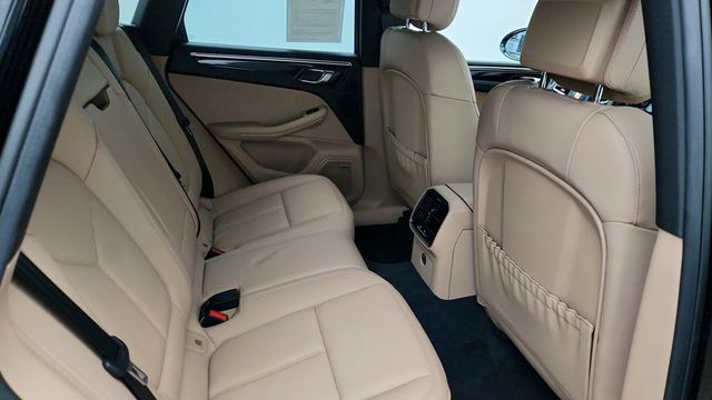 2020 Porsche Macan AWD - 22956551 - 20