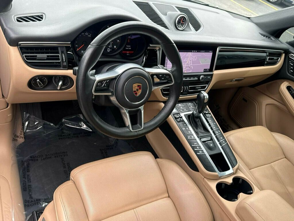 2020 Porsche Macan AWD - 23011918 - 9