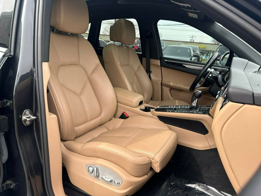 2020 Porsche Macan AWD - 23011918 - 15
