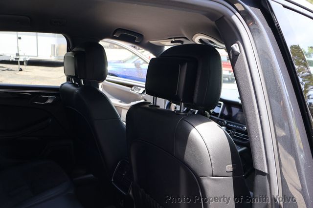 2020 Porsche Macan AWD - 23030149 - 19