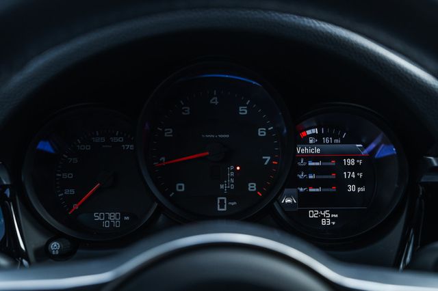 2020 Porsche Macan AWD - 22955942 - 16