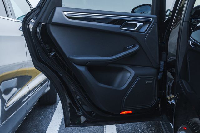 2020 Porsche Macan AWD - 22955942 - 33