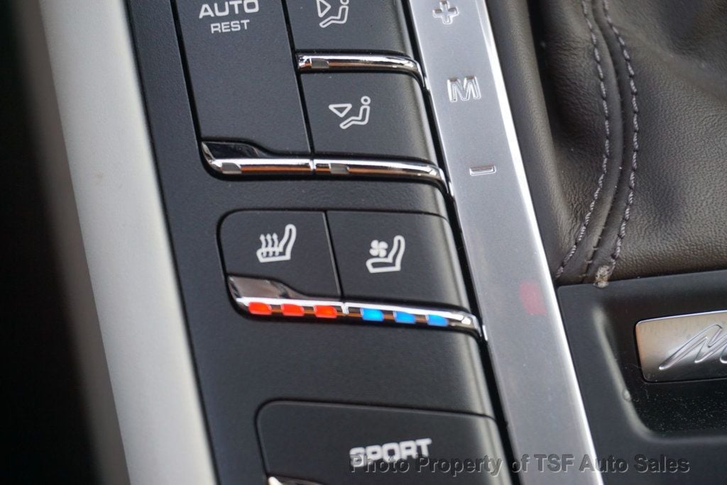 2020 Porsche Macan AWD 21" WHEELS PASM PANO ROOF PREMIUM+ PKG 360 CAMERAS LOADED!! - 23013836 - 38