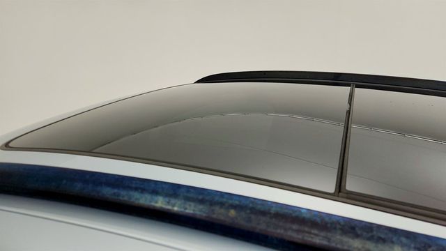 2020 Porsche Macan AWD with Premium Package Plus & 21'' RS Spyder Design Wheels - 22966815 - 9