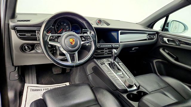 2020 Porsche Macan AWD with Premium Package Plus & 21'' RS Spyder Design Wheels - 22966815 - 12