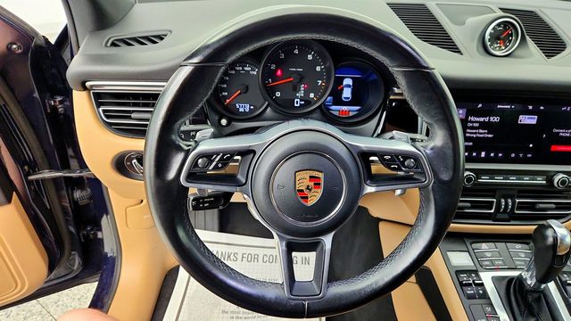 2020 Porsche Macan AWD w/ Premium Pkg Plus, Power Seats & PDLS+ - 23065408 - 11