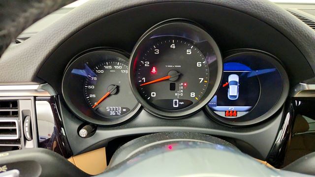 2020 Porsche Macan AWD w/ Premium Pkg Plus, Power Seats & PDLS+ - 23065408 - 12