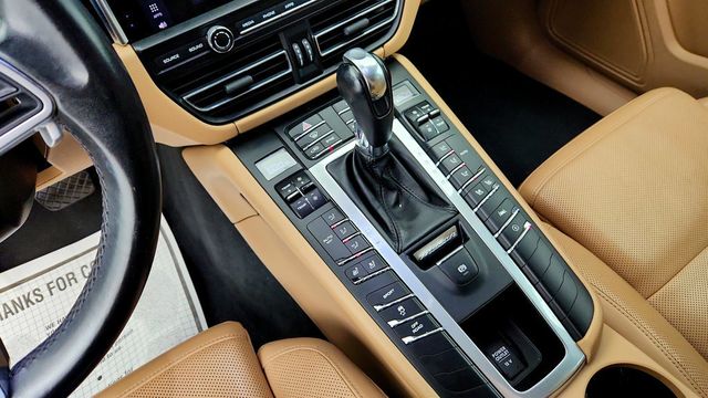 2020 Porsche Macan AWD w/ Premium Pkg Plus, Power Seats & PDLS+ - 23065408 - 14