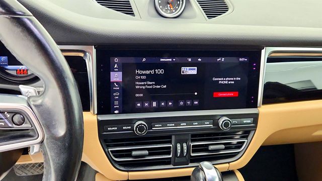 2020 Porsche Macan AWD w/ Premium Pkg Plus, Power Seats & PDLS+ - 23065408 - 16
