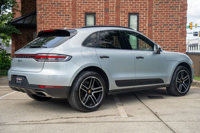 2020 Porsche Macan -'s photo