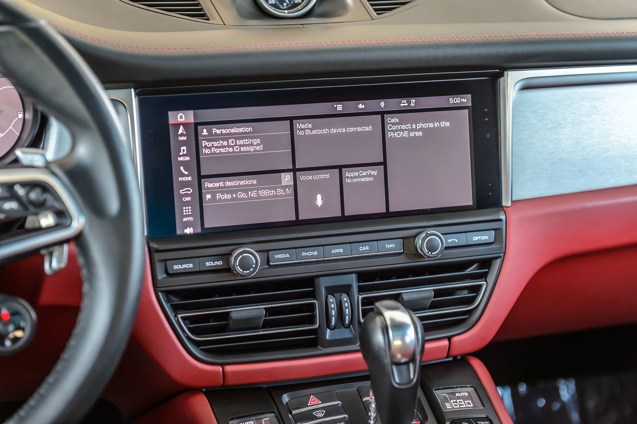 2020 Porsche Macan Turbo photo 27