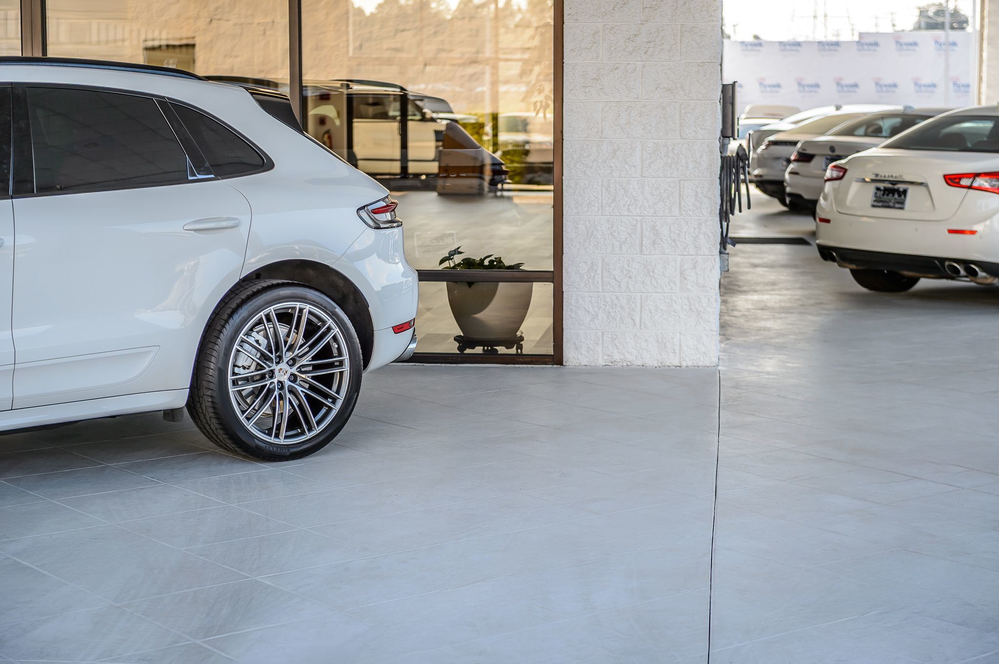 2020 Porsche Macan Turbo photo 49