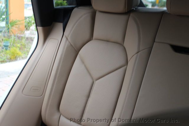 2020 Porsche Macan ONE FLORIDA OWNER , ONLY 11K MILES GARAGE KEPT  - 21331160 - 30