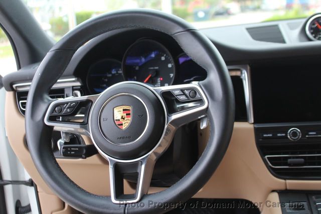 2020 Porsche Macan ONE FLORIDA OWNER , ONLY 11K MILES GARAGE KEPT  - 21331160 - 4