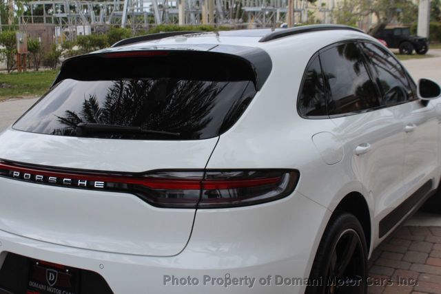 2020 Porsche Macan ONE FLORIDA OWNER , ONLY 11K MILES GARAGE KEPT  - 21331160 - 62
