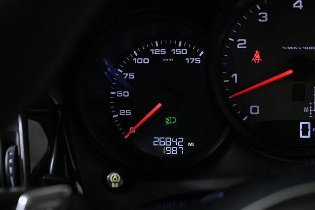 2020 Porsche Macan S - 22904051 - 14