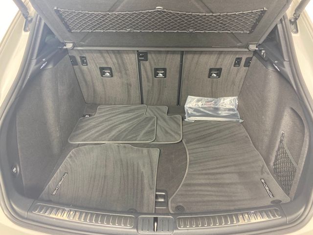 2020 Porsche Macan S AWD - 22973537 - 16