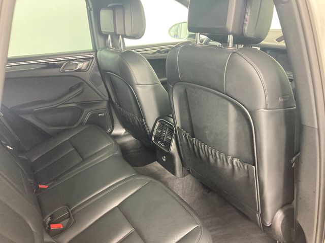 2020 Porsche Macan S AWD - 22973537 - 18