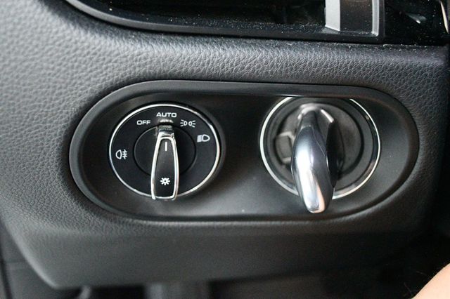 2020 Porsche Macan S AWD - 23043055 - 67
